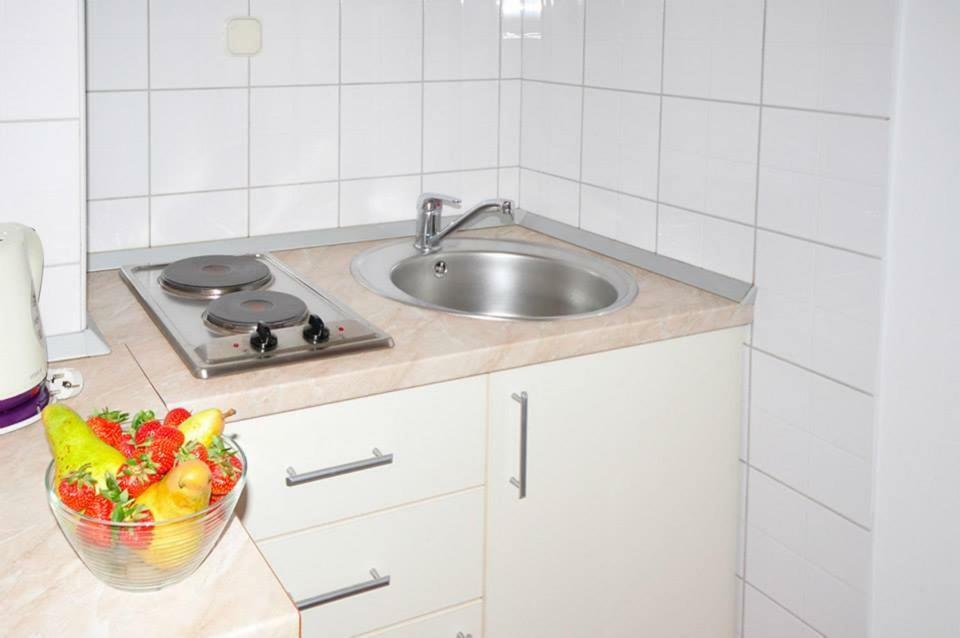 פלוצ'ה Apartments Franic מראה חיצוני תמונה